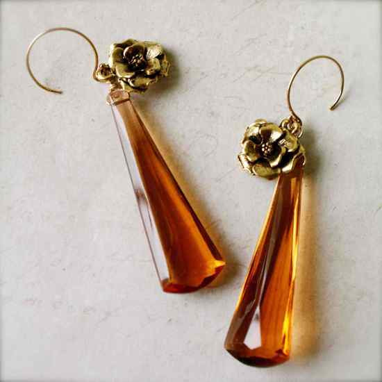Life's Roses -- Vintage Loves